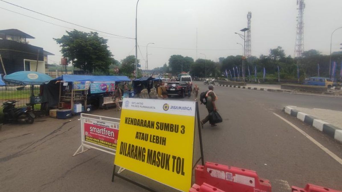 Starting This Afternoon, The Jakarta-Cikampek Toll Road Is Free From Large Trucks