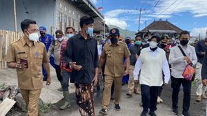 Sambangi Lokasi Gempa di Bangli dan Karangasem, Mensos Risma Tegaskan Pentingnya Antisipasi Bencana 