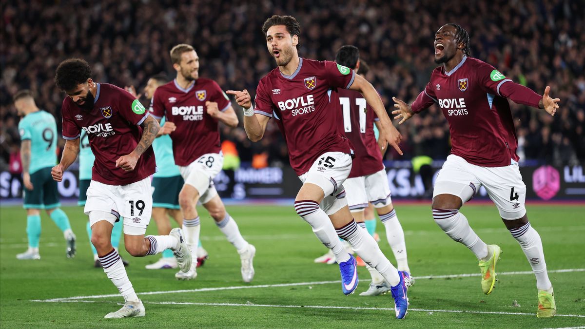 Destroy Wolves Four Goals, West Ham Send Tottenham Hotspur to the Degradation Zone
