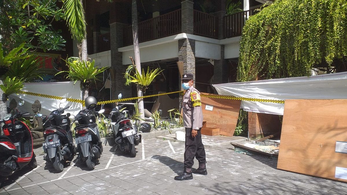 Gas Explosion Damages Villa Restaurant In North Kuta Bali, Security Officer Injured