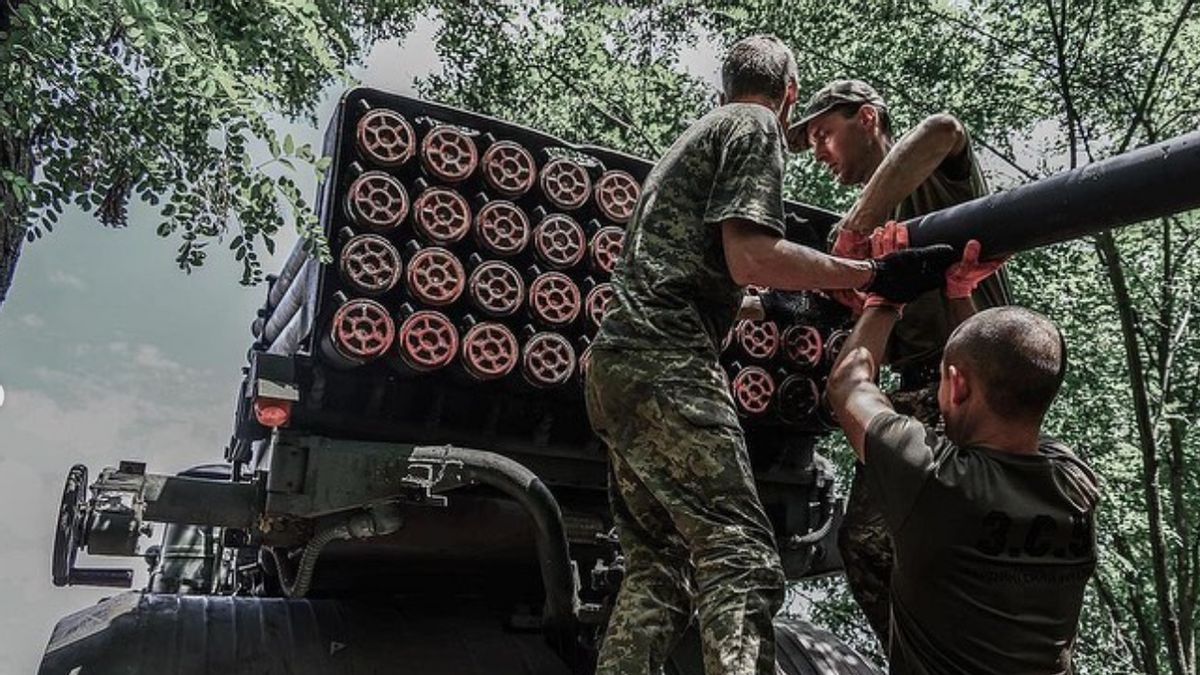 Menteri Pertahanan Rusia Kunjungi Garis Depan Perang Ukraina