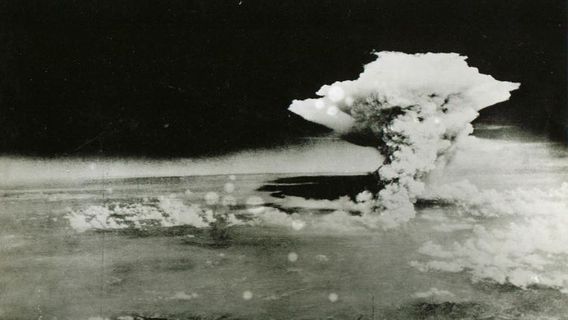 米国は広島に原爆を投下 1945年8月6日