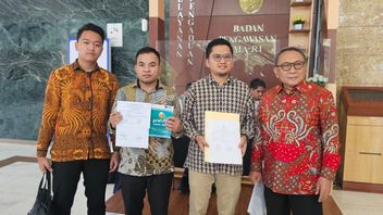 كيري أدريانتو وآخرون يبلغون 4 قضاة قضية بيرتامينا إلى KY و Bawas MA