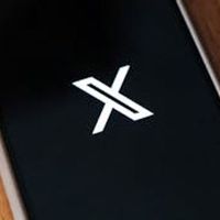 Elon Musk Sebut Platform X Eror karena Serangan Siber 'Besar-besaran' 