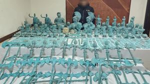 Egyptian Authorities Arrest Two People Who Tried To Steal Hundreds Of Ancient Artifacts From The Bottom Of The Sea