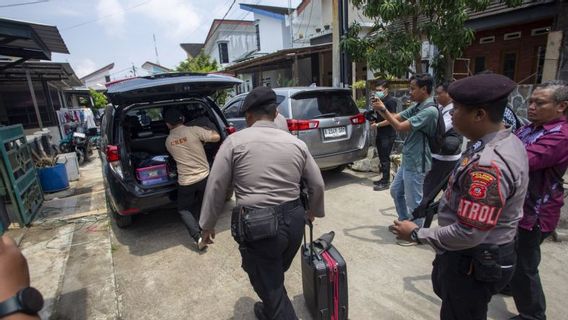 KPK今天再次搜查了Ono Surono的房子，这次是在印德拉马尤 