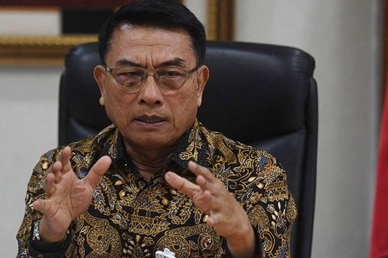 宮殿は、インドネシア軍の司令官として発足した後、これを行うためにアンディカ・ペルカサ将軍にこれを行うように求めます