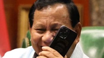 プラボウはラマダン中にマフムード・アッバスとアンワール・イブラヒムに電話