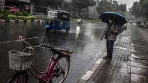Jakarta Diprakirakan Hujan pada Jumat 7 November 2025