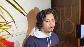 Aliando Syarief Cerita Pakai Gigi Palsu untuk Warkop DKI Kartun