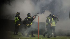 Gas Air Mata Tertiup Angin Alasan Hakim Vonis Bebas 2 Polisi Terdakwa Tragedi Kanjuruhan, Polri: Kami Hormati Pengadilan