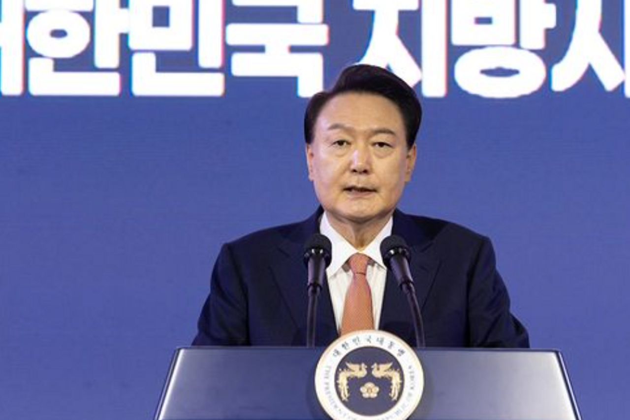 South Korean President Apologizes While Lying Down: I'm Stung To Regret