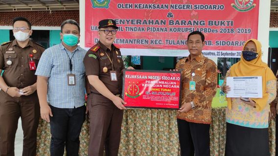 Kejari Sidoarjo Kembalikan Uang Rp541 Juta dari Kasus Korupsi Dana Desa