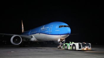 KLMロイヤルオランダの飛行機がバリ島に墜落、シンガポールから76人の乗客を輸送