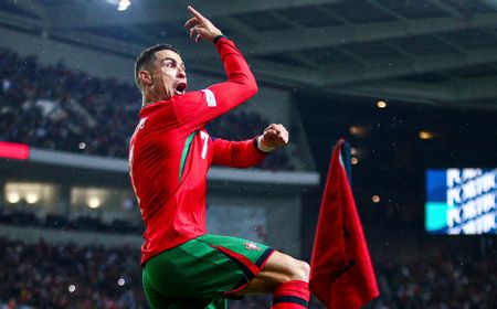 Ronaldo Cetak Brace, Lima Gol Portugal Hancurkan Polandia