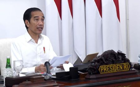 Kunjungan di NTT Bikin Kerumunan Warga, PKS Minta Jokowi Jadi Teladan Prokes