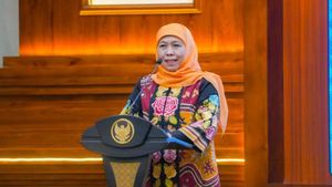 Khofifah Imbau Warga Jatim Tak Kibarkan Bendera Selain Merah Putih