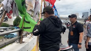 Beda dengan Jakarta Selatan, Bawaslu Kota Tangerang Sudah Copot Ribuan APK Bermasalah