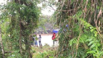 Indonesian Migrant Workers Arrested By Buaya While Fishing In Malaysia's Mainstay Of The River