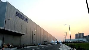 اثنان من العمال المعرضين للإشعاع ، تحقق NSSC في مصنع Samsung في كوريا الجنوبية