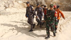 Perempuan Prancis Tewas Terseret Ombak Pantai Kelingking 