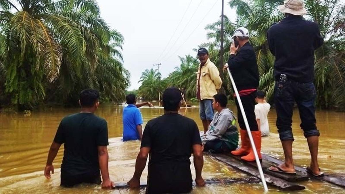 亚齐塔米昂洪水，数千人撤离