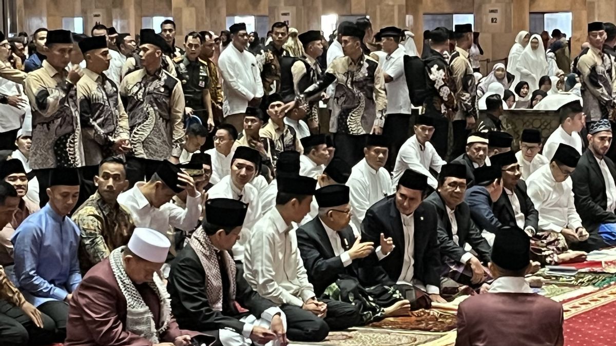 Jokowi-Ma’ruf Amin Salat Idulfitri dernier à Istiqlal en tant que président et vice-président