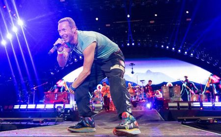 Coldplay Bawa Pesan Damai untuk Israel dan Palestina di Panggung Glastonbury Festival