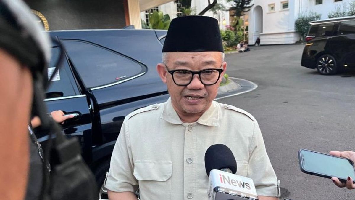 Presiden Luncurkan Program Renovasi 10.440 Sekolah hingga Bantuan Guru saat Hardiknas