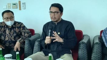 Arteria Dahlan Devient Garantie De Suspension Du Suspect De L’agent De Santé Battant à Lampung