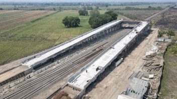 鉄道線路を横断するフライオーバーの建設は、事故のケースを防ぐことができます