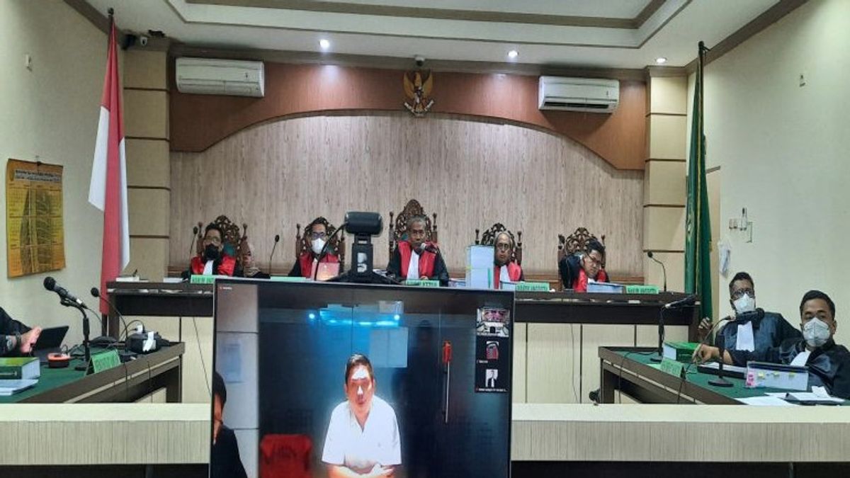 Dituntut 10,5 Tahun Penjara, Mardani Maming Memohon Dibebaskan Hakim