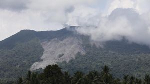 Gunung Ibu di Halamhera Meletus 7 Kali, Embuskan Abu Setinggi 1,2 Km