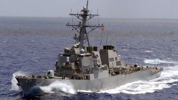 China Usir Kapal Perusak Rudal Amerika Serikat dari Laut China Selatan