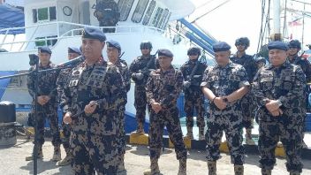 Le KKP : 5 navires battant pavillon des Philippines et de la Malaisie volent du poisson dans le détroit de Sulawesi à Malacca