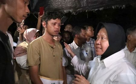 Mensos Risma Beri Bantuan untuk Ahli Waris Korban Jiwa Longsor di Padang Pariaman