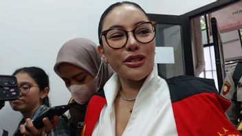 Dibacakan 2 Dakwaan Sekaligus, Nikita Mirzani Terancam 6 Tahun Penjara