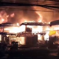 Sekitar 500 Kios di Pasar Taman Puring Terbakar, Penyebab Masih Diselidiki