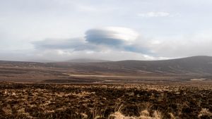 Japanese Ministry Of Defense Urged To Form A Special Office To Handle UFOs