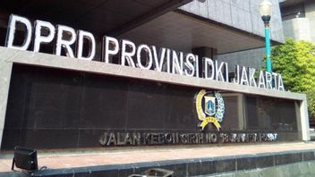 DPRDは、DKI州政府は開発者への資産収集を追求するのに最適ではないと述べた。