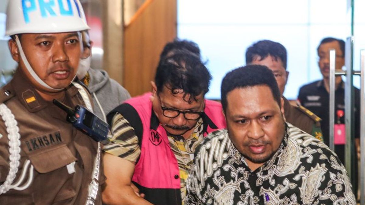 Prosecutor's Office Arrests Ronald Tannur In Surabaya