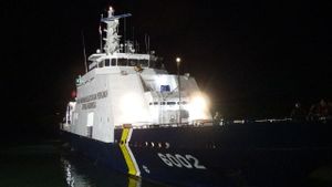 ناتونا - ألقى الضباط القبض على سفينتين أسماك فييتناميتين وعشرات أفراد الطاقم في بحر ناتونا - كيبري