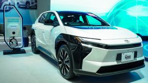 Toyota Resmi Jual New bZ4X Produksi Lokal dan Luncurkan Urban Cruiser EV di GJAW 2025