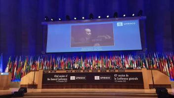 UNESCO Admittedly Indonesian As International Official Language