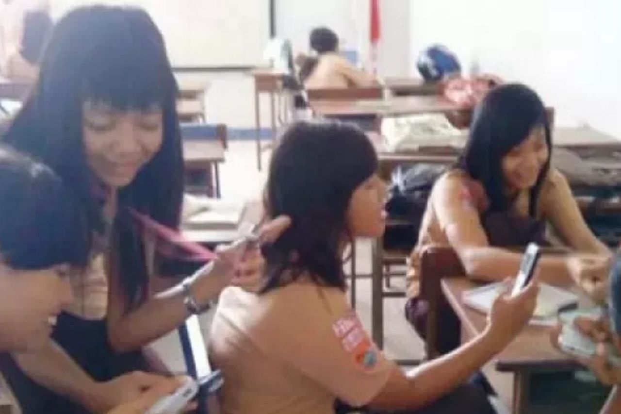 バタンカブリの中学校の宗教教師の余波 13人の生徒、地区政府は生徒のためのセクシュアルハラスメントの苦情の申請を行う動き