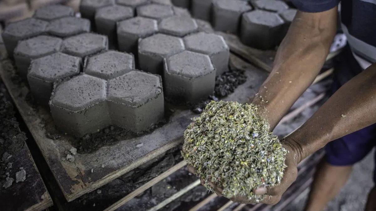 مبتكرة ولكن ما هي فعالة؟ تحقق من مزايا وعيوب كتلة النفايات البلاستيكية المترامية الأطراف هنا