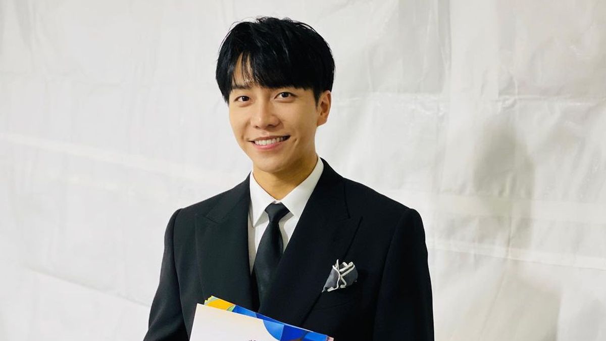 Dispatch Informationed CEOof Hook EntertainmentAncam Lee Seung Gi