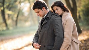 5 Cara Menjaga Hubungan Tetap Bertahan saat Menghadapi Banyak Tekanan