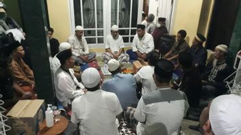 Tradition Tahlilan: Fraternité De La Corde Adhésive Betawi