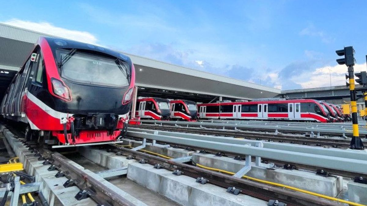 مدير الرئيس يقول إن KAI تتعاون مع مشغلي السكك الحديدية الماليزيين لإعداد طاقم مرافق Jabodebek LRT